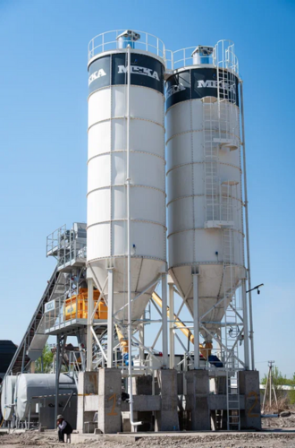 Бетон заводунун кызматкерлери