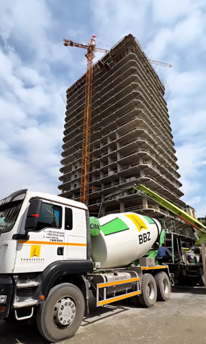 Миксер с бетоном